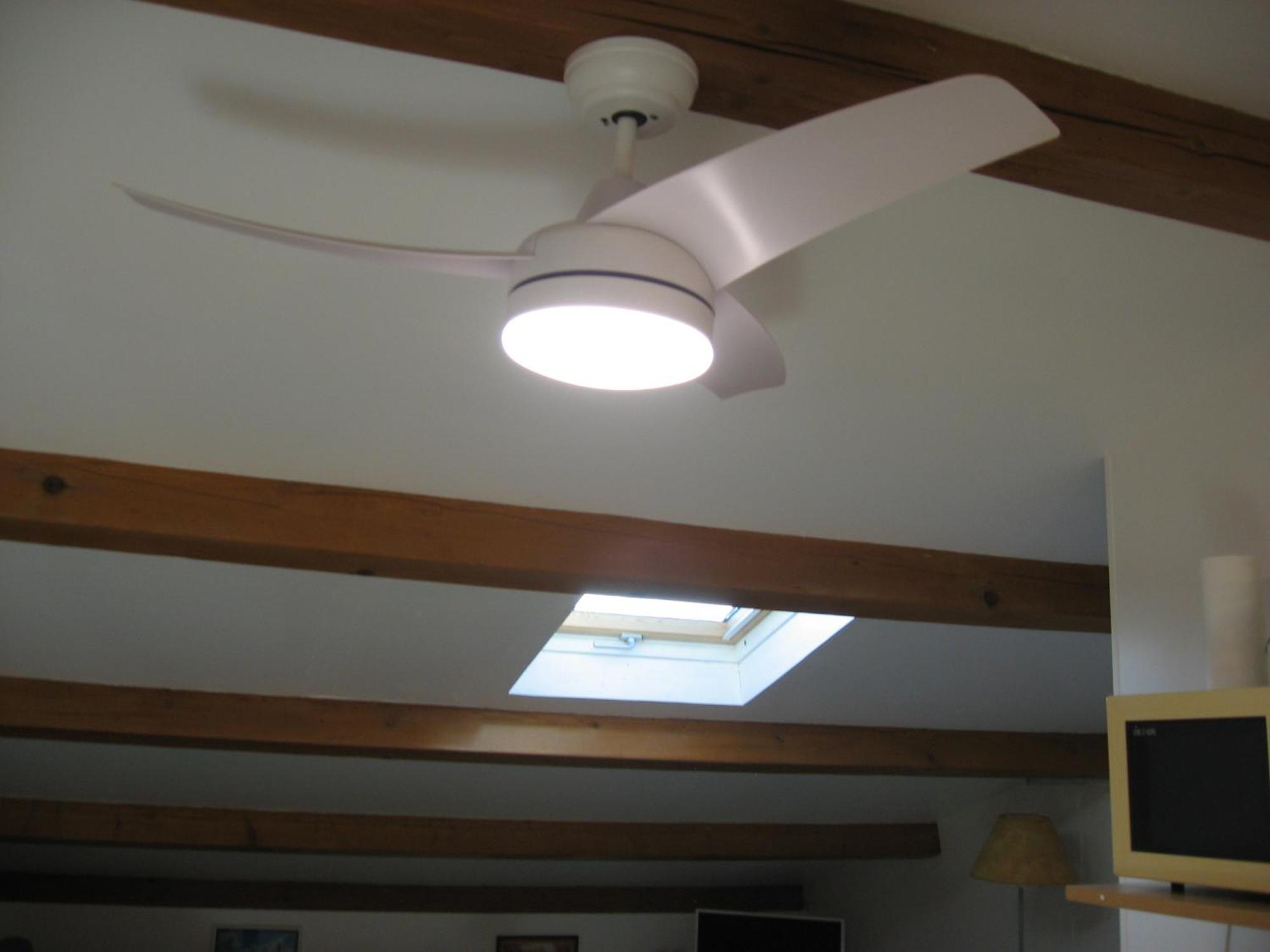 Апартаменты T 2 Avec Velux Sous Les Combes De 34 M2 Ла-Лонд-ле-Мор Экстерьер фото